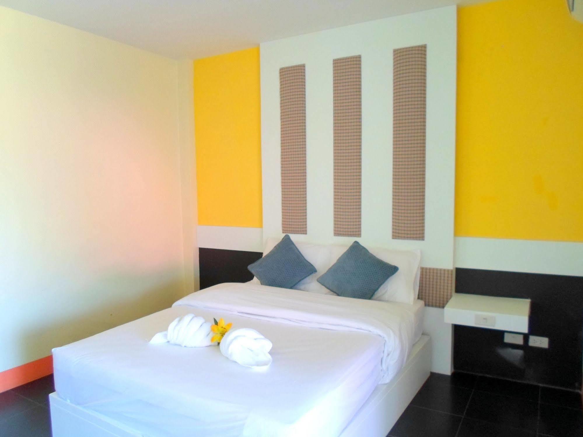 Bantatuk Resort & Restaurant Ban Tha Khun Exterior photo